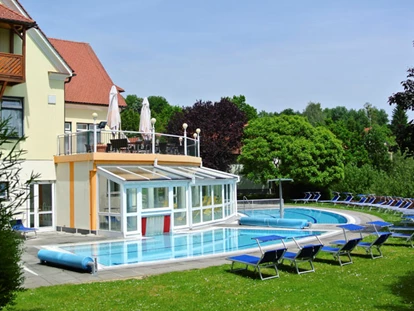 Pensionen - Restaurant - Thermal- und Sportpool  - Ferienapartment  im Biodorf Bad Waltersdorf