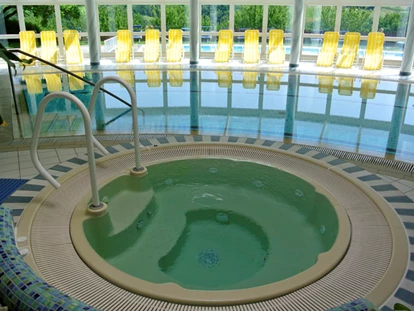Pensionen - Restaurant - Hallenbad mit Whirlpool im Biodorf - Ferienapartment  im Biodorf Bad Waltersdorf