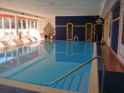 Pensionen - Restaurant - Meerwasserpool im Hotel - Ferienapartment  im Biodorf Bad Waltersdorf