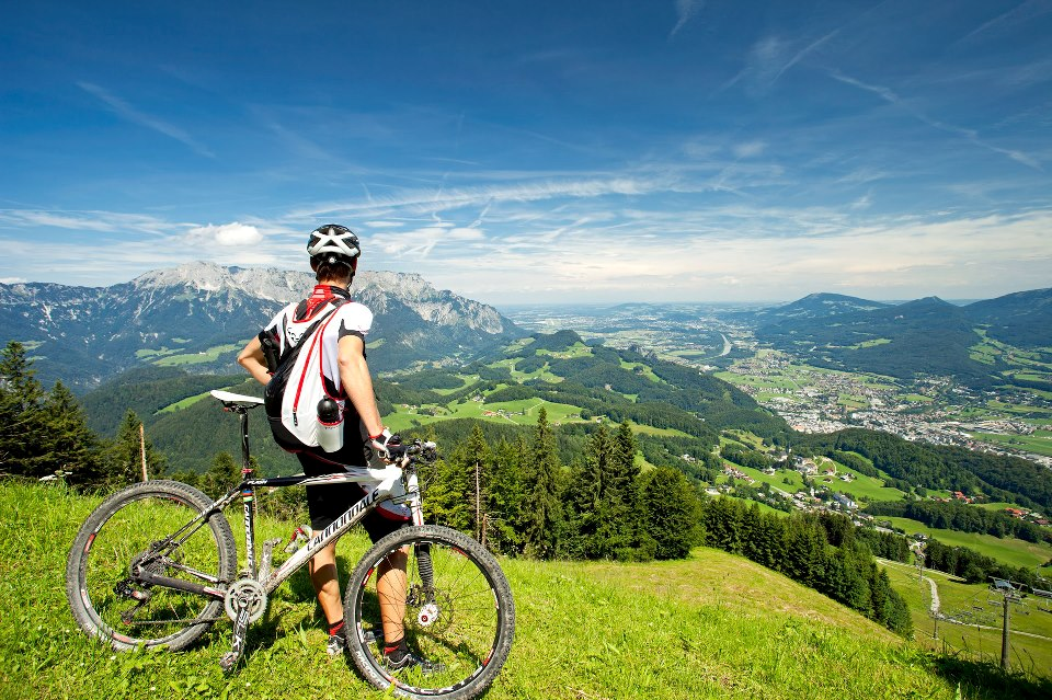 Frühstückspension: PANORAMABLICK INS TAL - SALZBURGBLICK - HOCHDÜRRNBERG 
