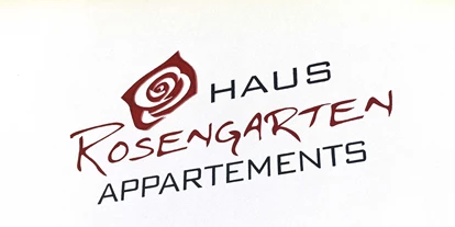 Pensionen - Naturns - Appartements Dorf Tirol bei Meran
Die schönsten Wanderziele beginnen beim Haus. Nur wenige Minuten bis zur Talstation der Muter Seilbahn, die Sie in die hochalpine Region des Naturparks Texelgruppe bringt.
 Wir würden uns freuen Sie bei uns begrüßen zu dürfen!
Fam Marcher
 - Haus Rosengarten