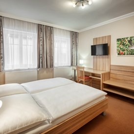 Frühstückspension: Appartement:
Zwei Doppelbettzimmer - "URLAUB AM LAND" Gaestezimmer und Ferienwohnung Beate Holzer