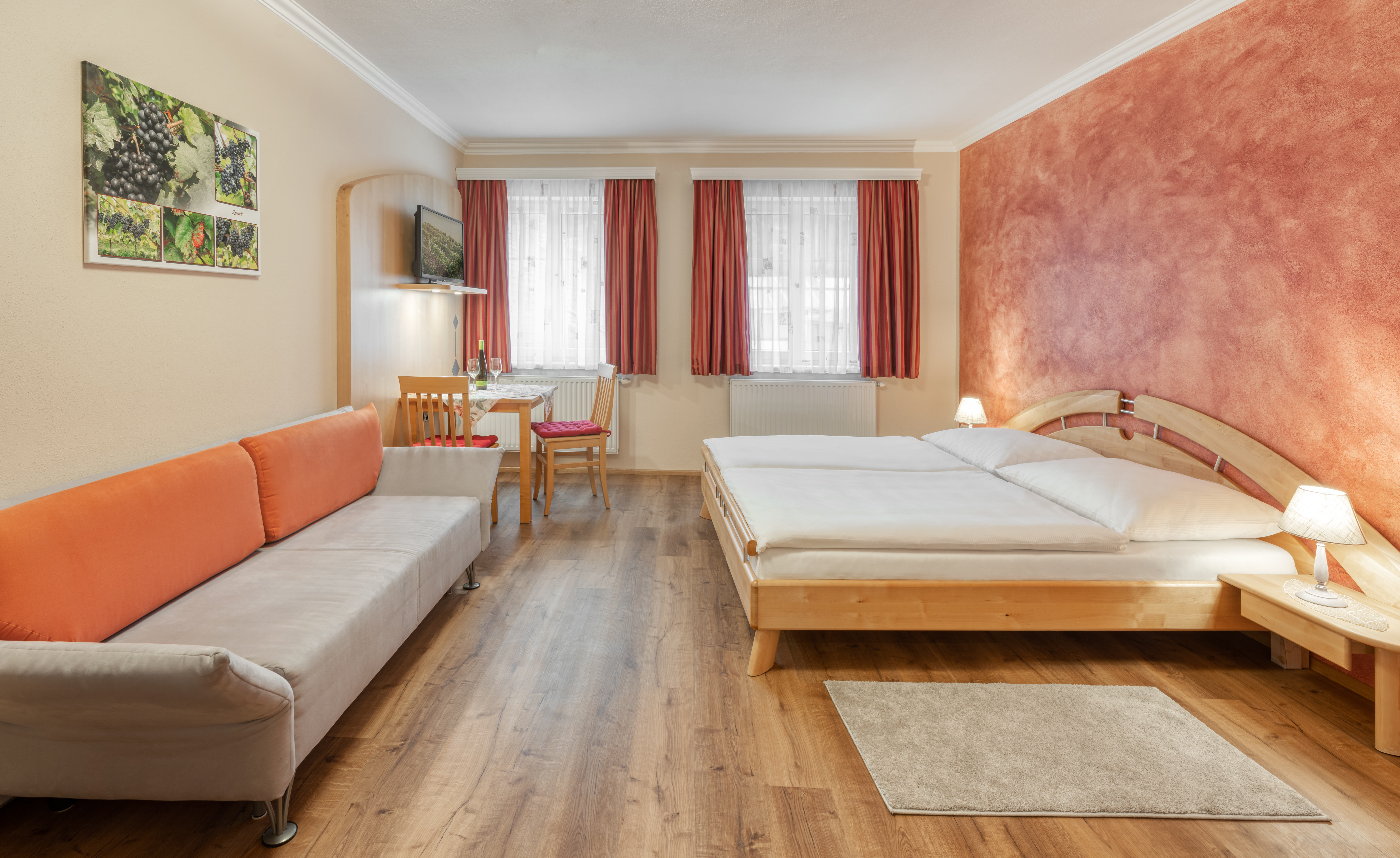 Frühstückspension: Zweigelt-Zimmer - "URLAUB AM LAND" Gästezimmer und Ferienwohnung Beate Holzer