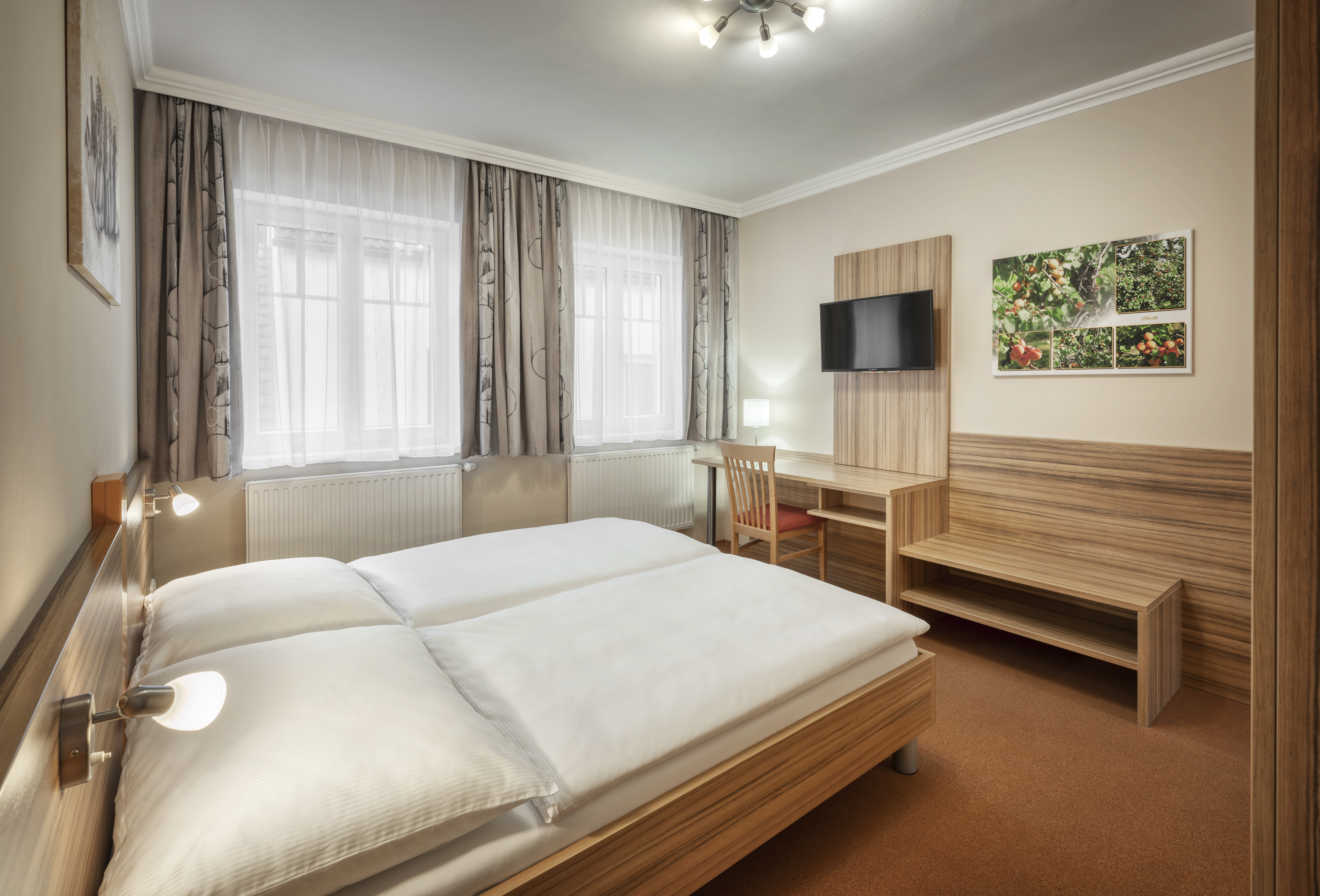 Frühstückspension: Appartement:
Zwei Doppelbettzimmer - "URLAUB AM LAND" Gästezimmer und Ferienwohnung Beate Holzer