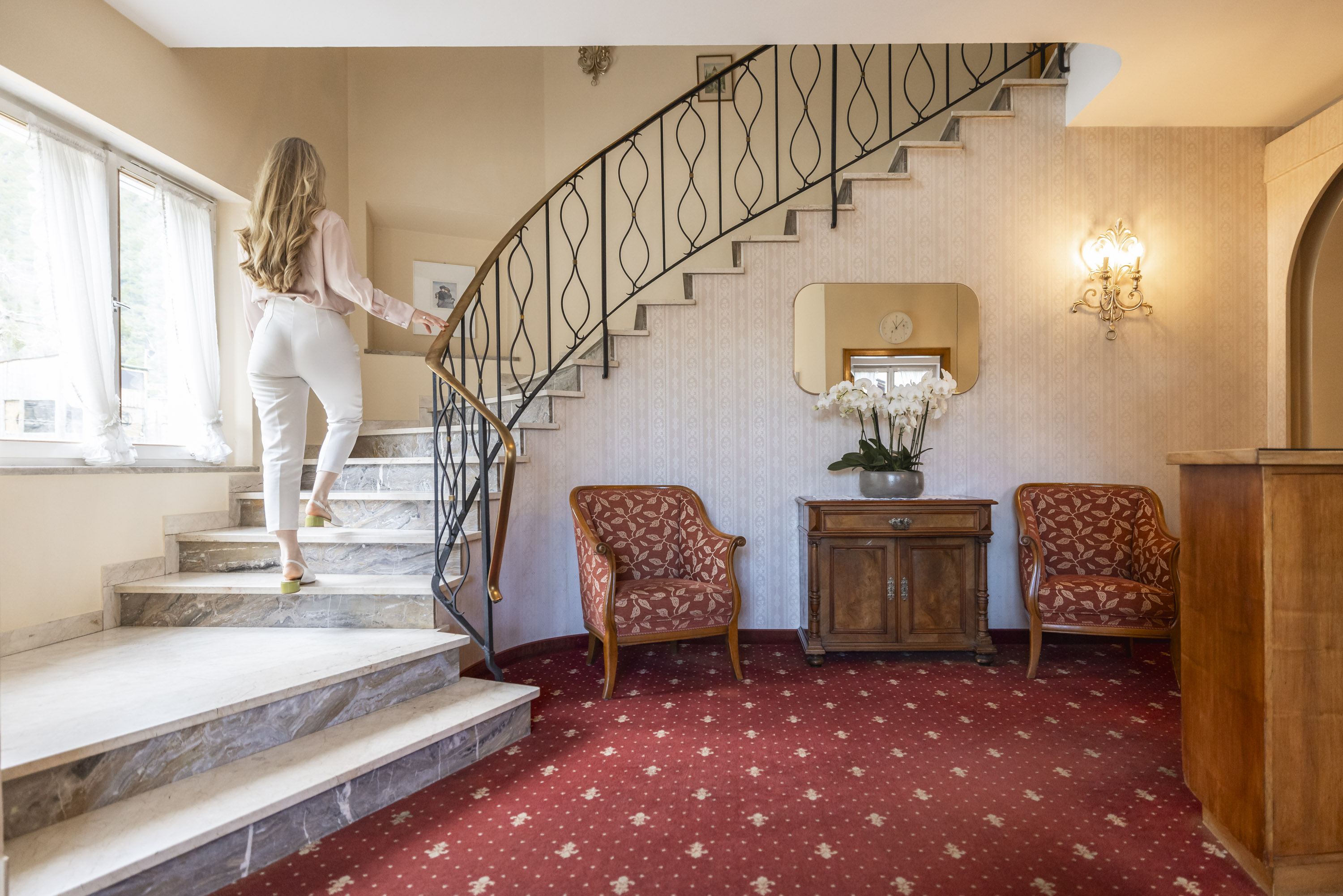 Frühstückspension: Eingangsbereich & Reception - Weingarten Terlan - Rooms & Breakfast