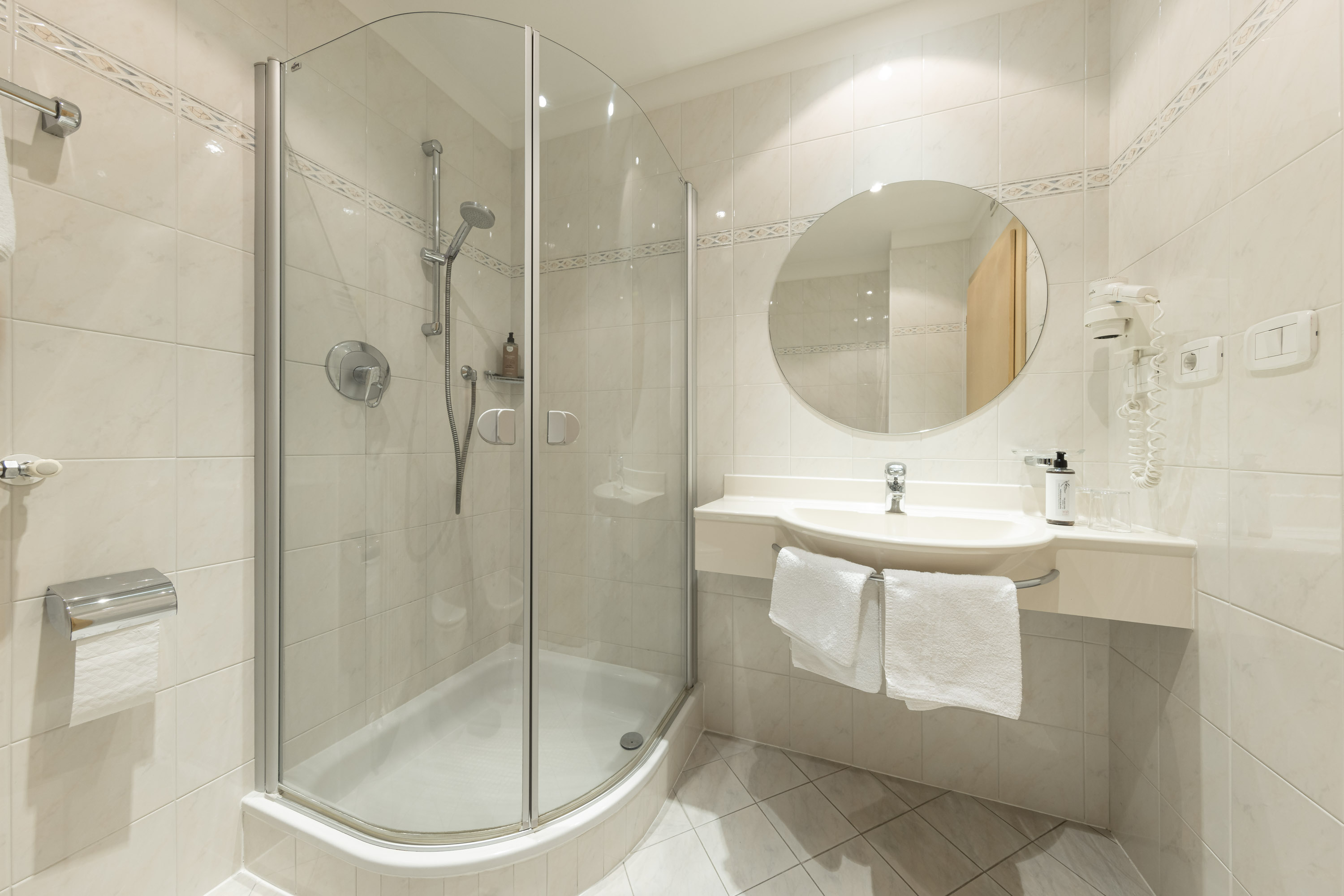 Frühstückspension: Badezimmer - Weingarten Terlan - Rooms & Breakfast