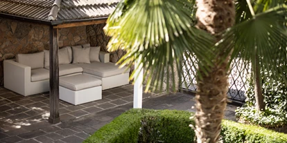 Pensionen - Neumarkt - Sitzecke - Weingarten Terlan - Rooms & Breakfast