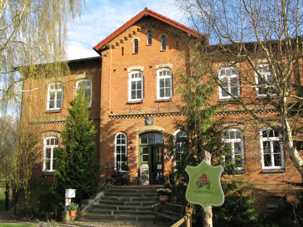 Pensionen - Mecklenburg-Vorpommern - Gutshaus Zietlitz 