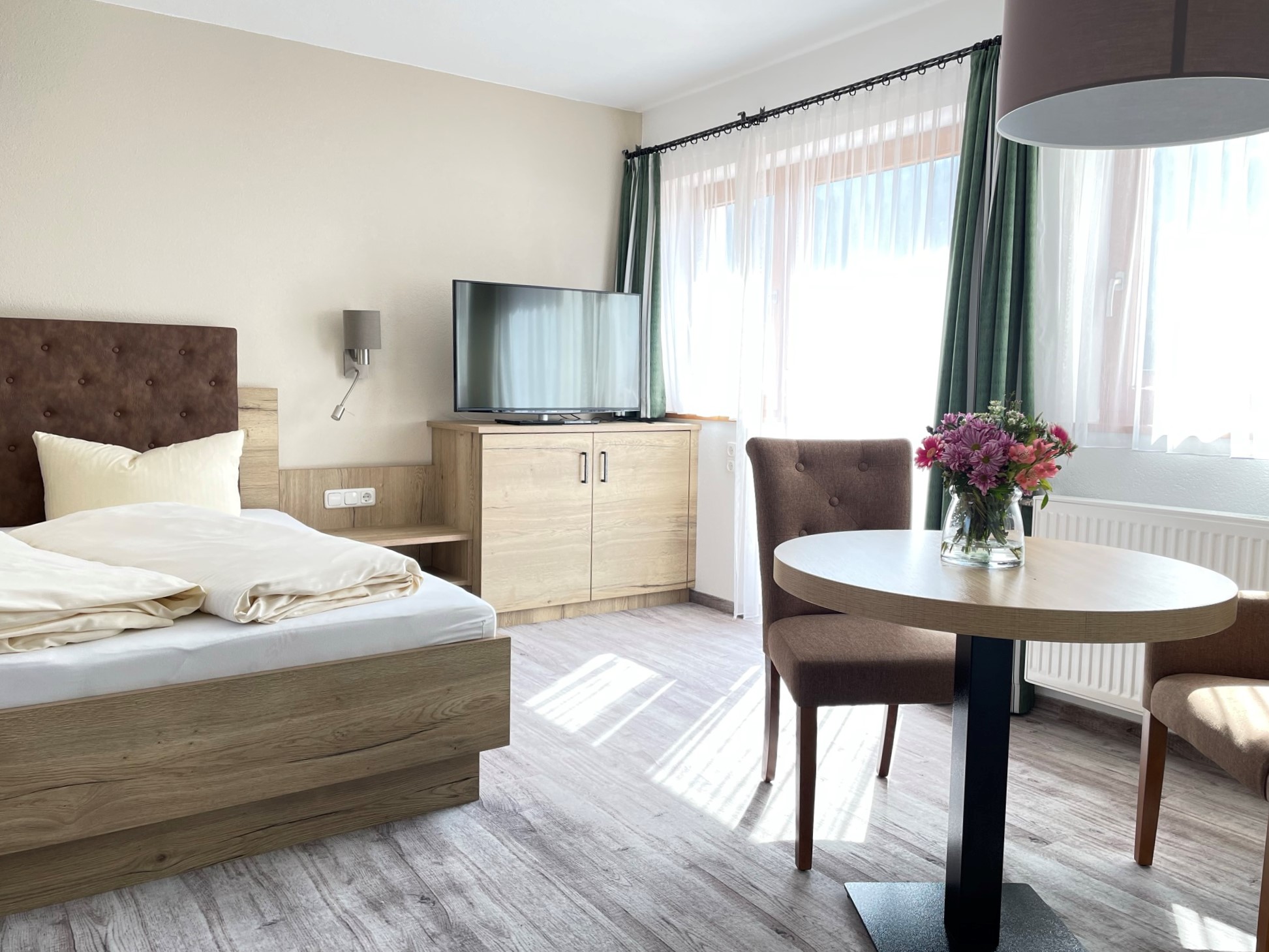 Pensionen - Balkon - Zugspitze - Doppel-/Familienzimmer "Zugspitze" - Gästehaus Wöberlerhof