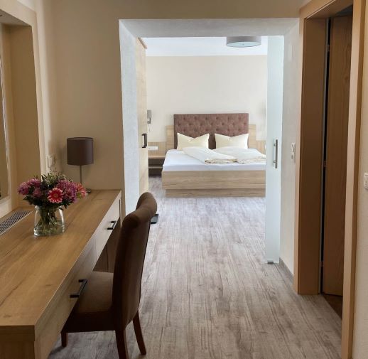 Pensionen - Balkon - Zugspitze - Doppel-/Familienzimmer "Zugspitze" - Gästehaus Wöberlerhof