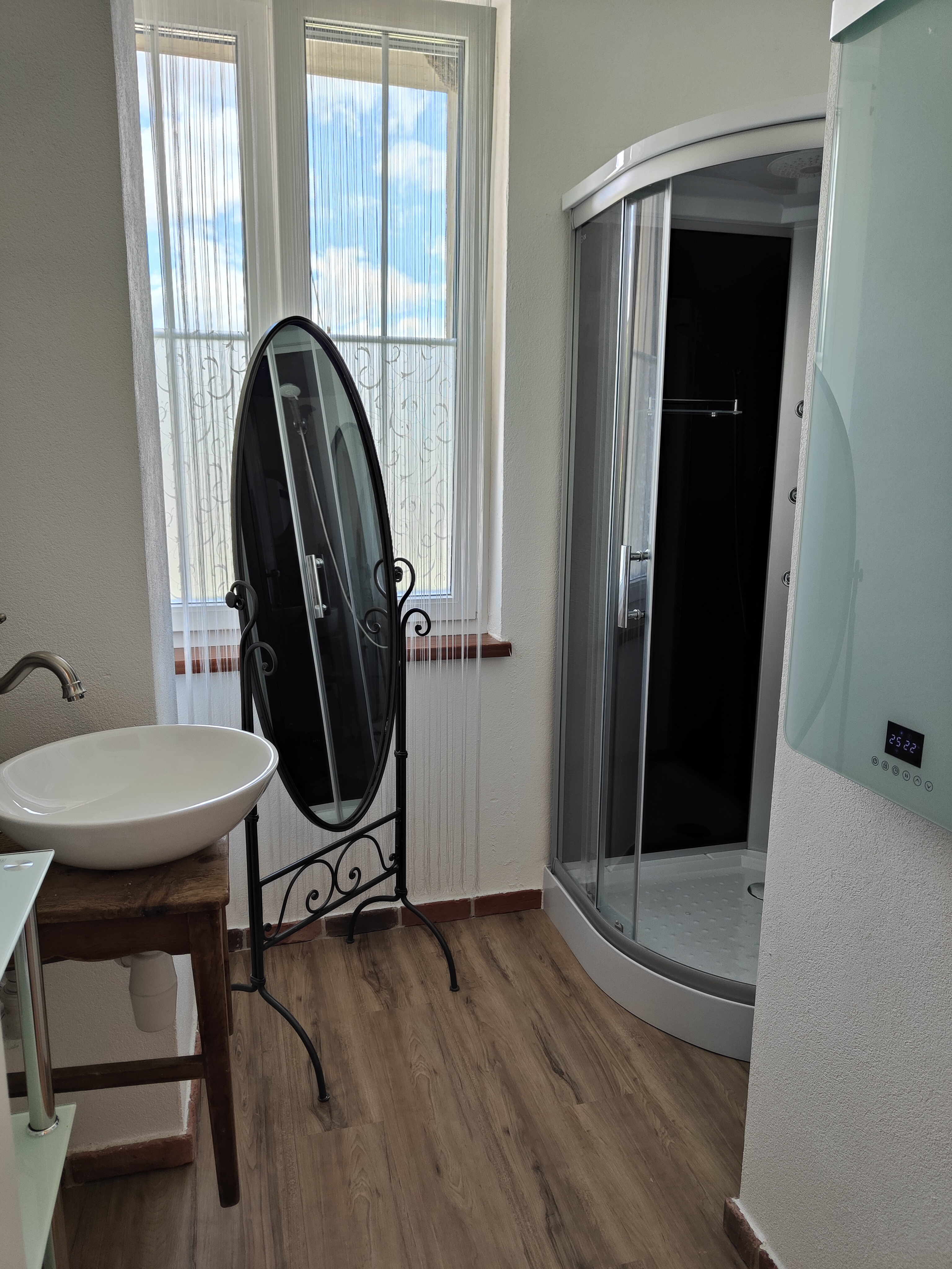 Frühstückspension: Badezimmer 2mit Duschkabine - Ferienwohnung Dorfleben