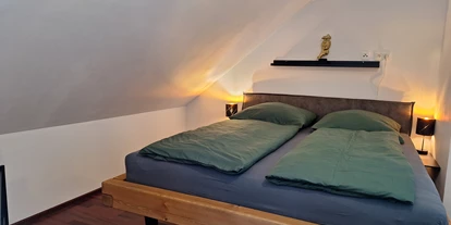 Pensionen - Parkplatz: kostenlos bei der Pension - Mostviertel - Schlafzimmer - Ferienwohnung Traismauer