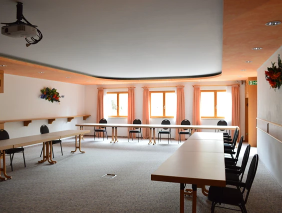 Frühstückspension: Seminarraum - Wald- und Tagungshotel Geländer