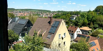 Pensionen - Lauda-Königshofen - Aussicht über Ochsenfurt - Zentral gelegenes Wohlfühl-Apartment – Ihr Zuhause auf Zeit