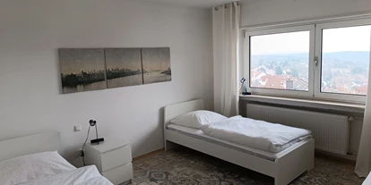 Pensionen - Hessen Nord - Schlafzimmer mit getrennten Betten - Ferienwohnung Tante Mimi, Kelkheim