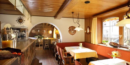 Pensionen - Parkplatz: kostenlos bei der Pension - Alpbach - Gaststube  - Cafe Pension Koller