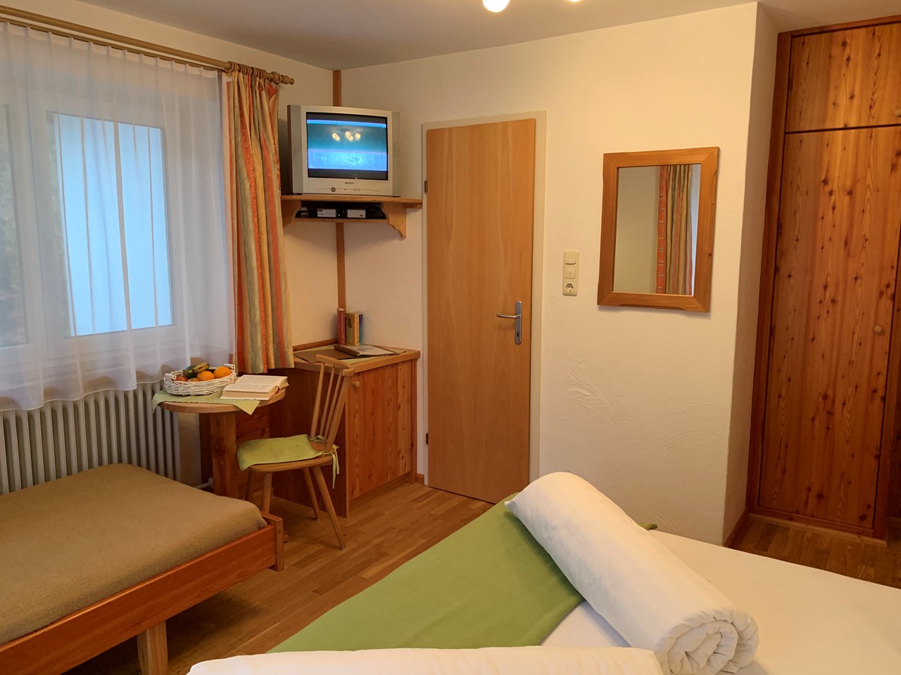 Gästehaus Bichler Zimmerkategorien Zimmer 1