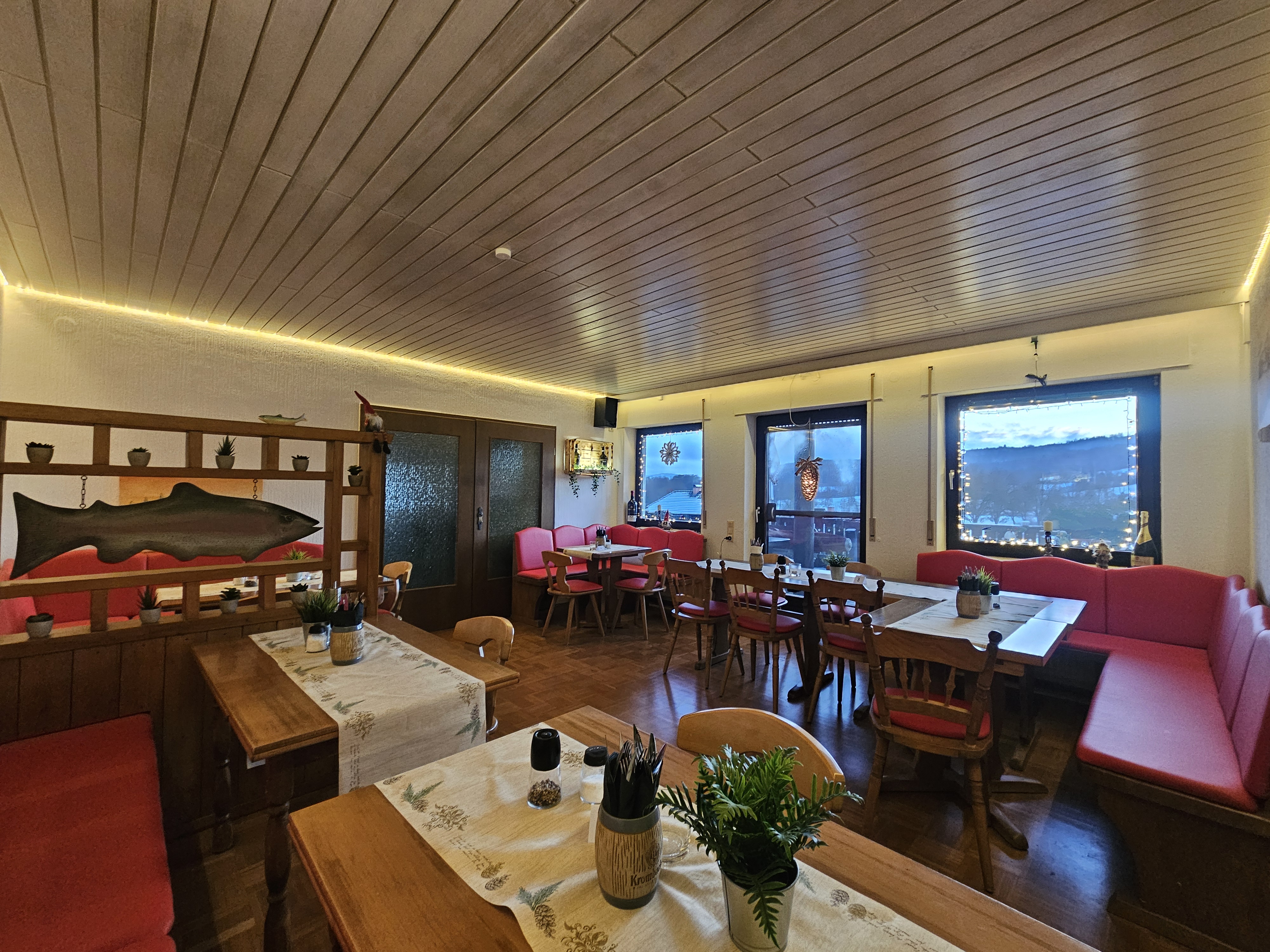 Frühstückspension: Restaurant Pension Forellenhof