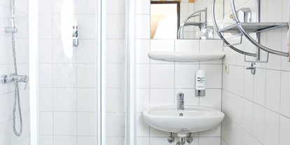 Pensionen - Steinbach an der Steyr - Pension "Zu Hause auf Zeit GmbH" + 5 Wohnungen + 1 Haus mit 5 Doppelzimmer