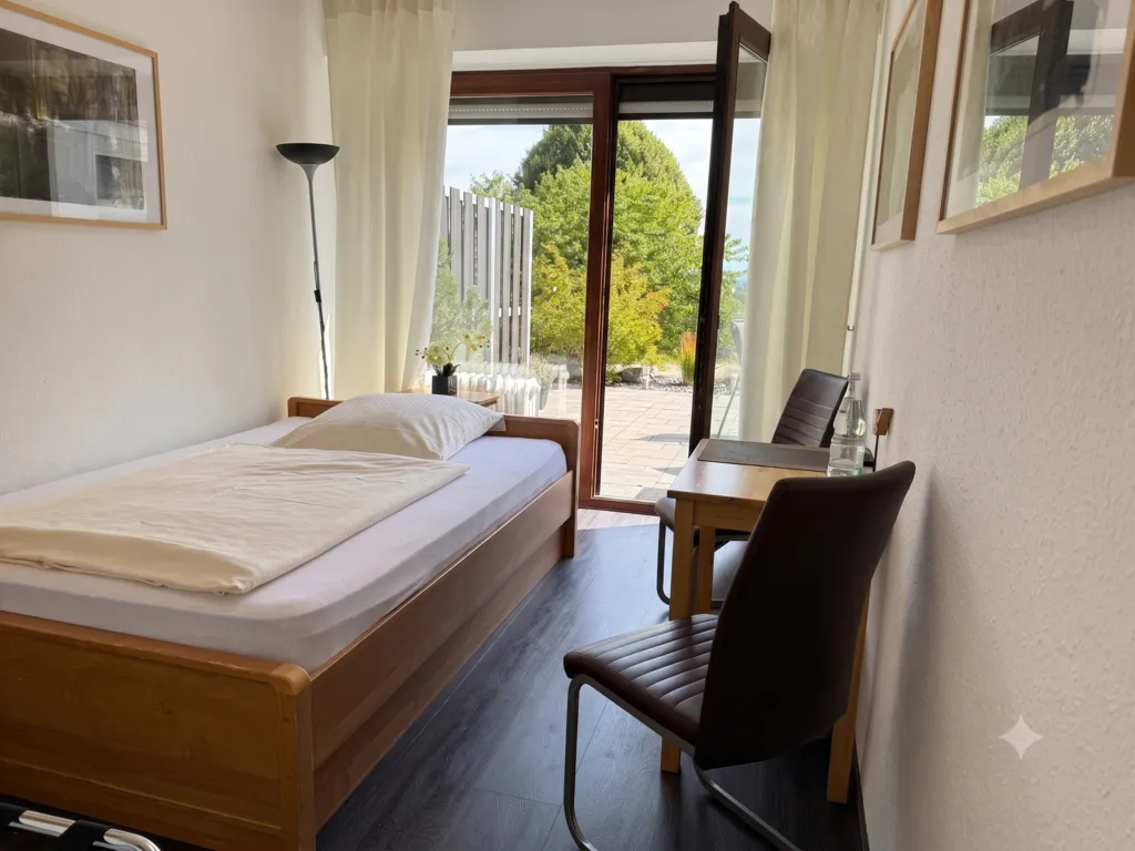 Frühstückspension: Einzelzimmer mit Terrasse - Pension am Vogelsang