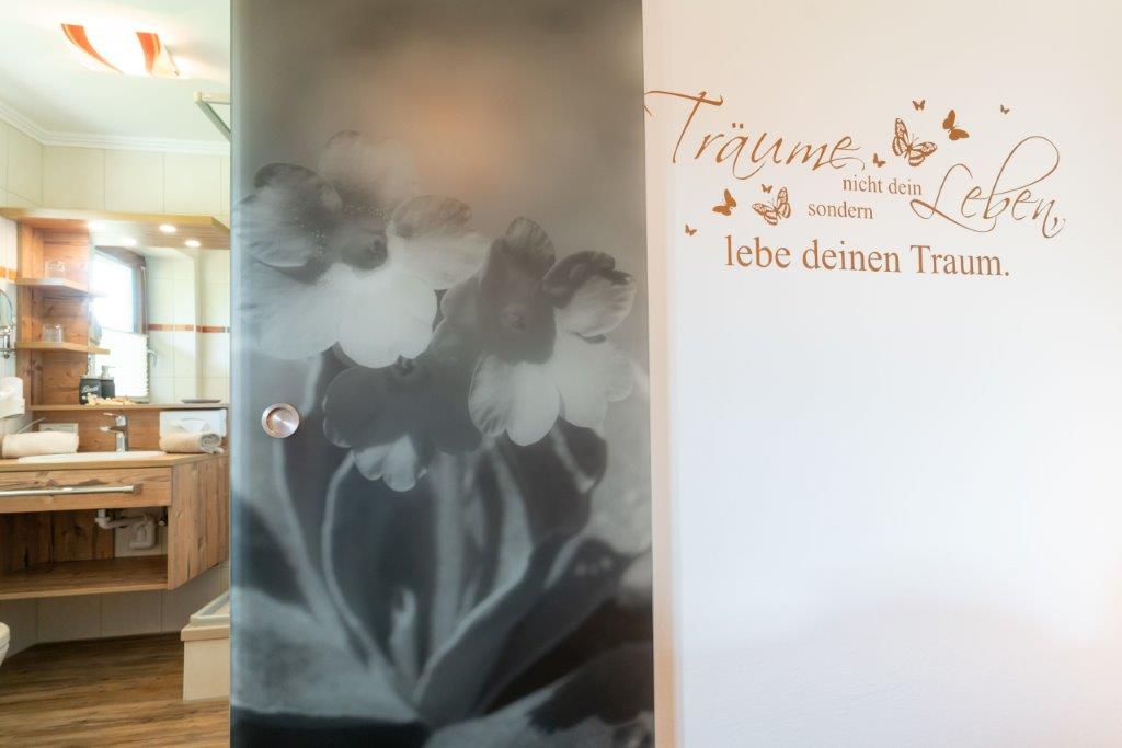 Frühstückspension: Badezimmer Petergstamm - Alpenecho