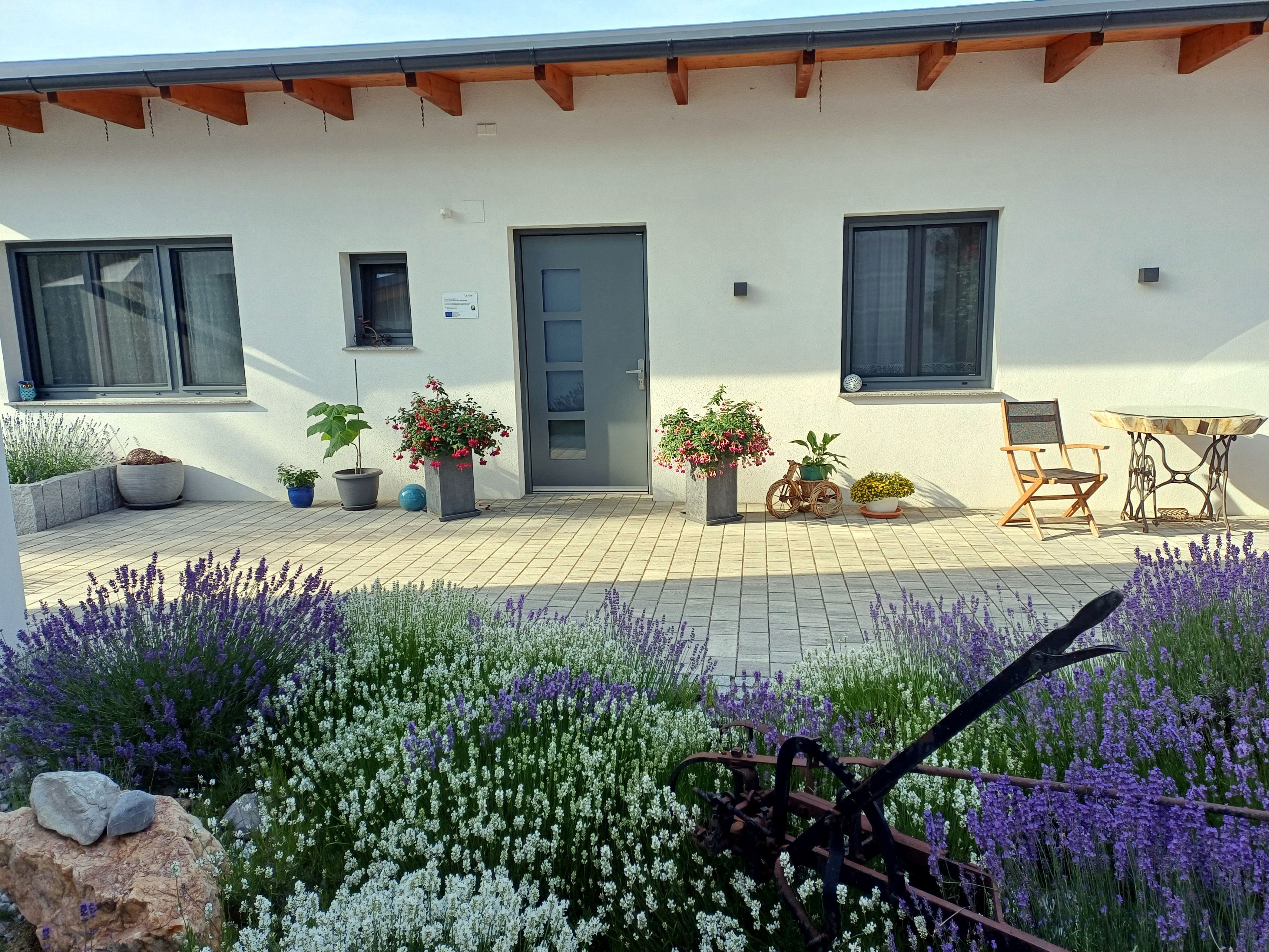 Pensionen - Parkplatz: kostenlos bei der Pension - Gars am Kamp - unser Gästehaus - Wohlfühlhof Bachzelt