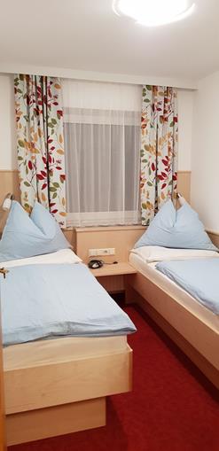 Frühstückspension: Zimmer 2 Ferienwohnung " Ramsau" - Haus Alpenland
