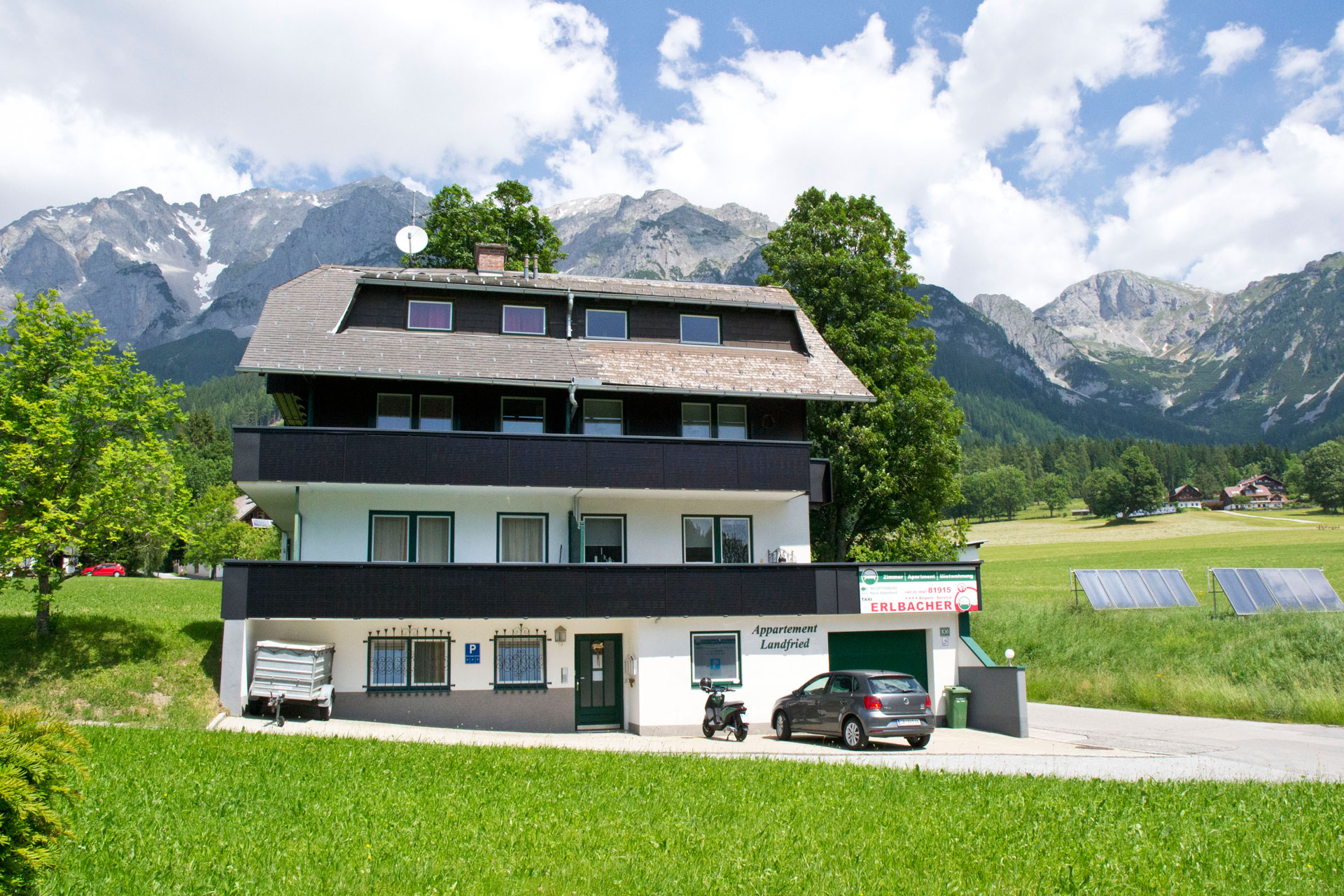 Frühstückspension: Haus Landfried  Ferienwohnungen " Ramsau", " Schladming" und "Dachstein" - Haus Alpenland