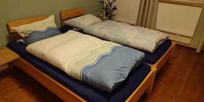 Pensionen - Neuburg an der Donau - Schönes Erholungszimmer mit Fernseher. - Pension Streber-Kraus