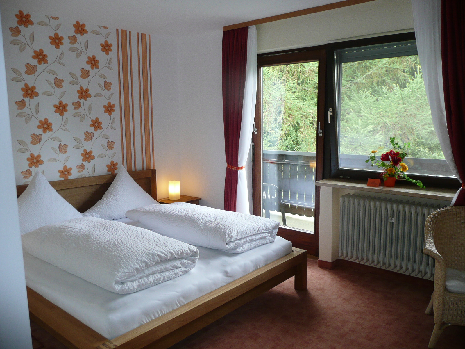 Frühstückspension: Schlafzimmer von Appartement 5
 - Landhaus am Forst