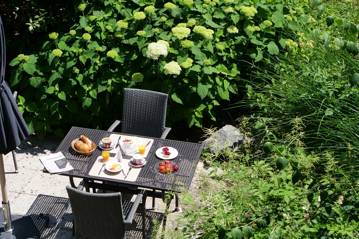 Frühstückspension: Frühstück  - Hotel Garni Christl