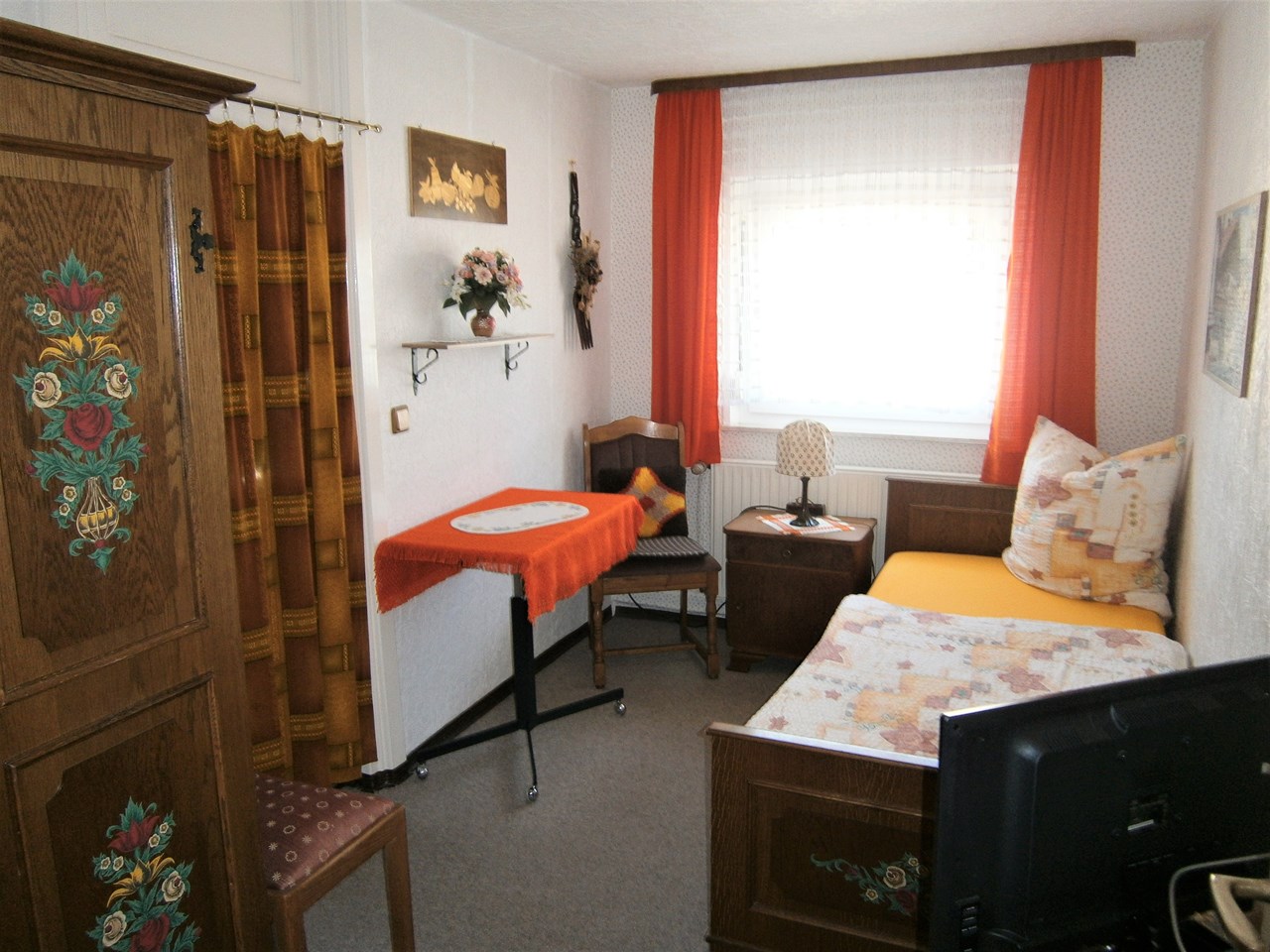 Gästehaus Central Zimmerkategorien EZ "Tirol"