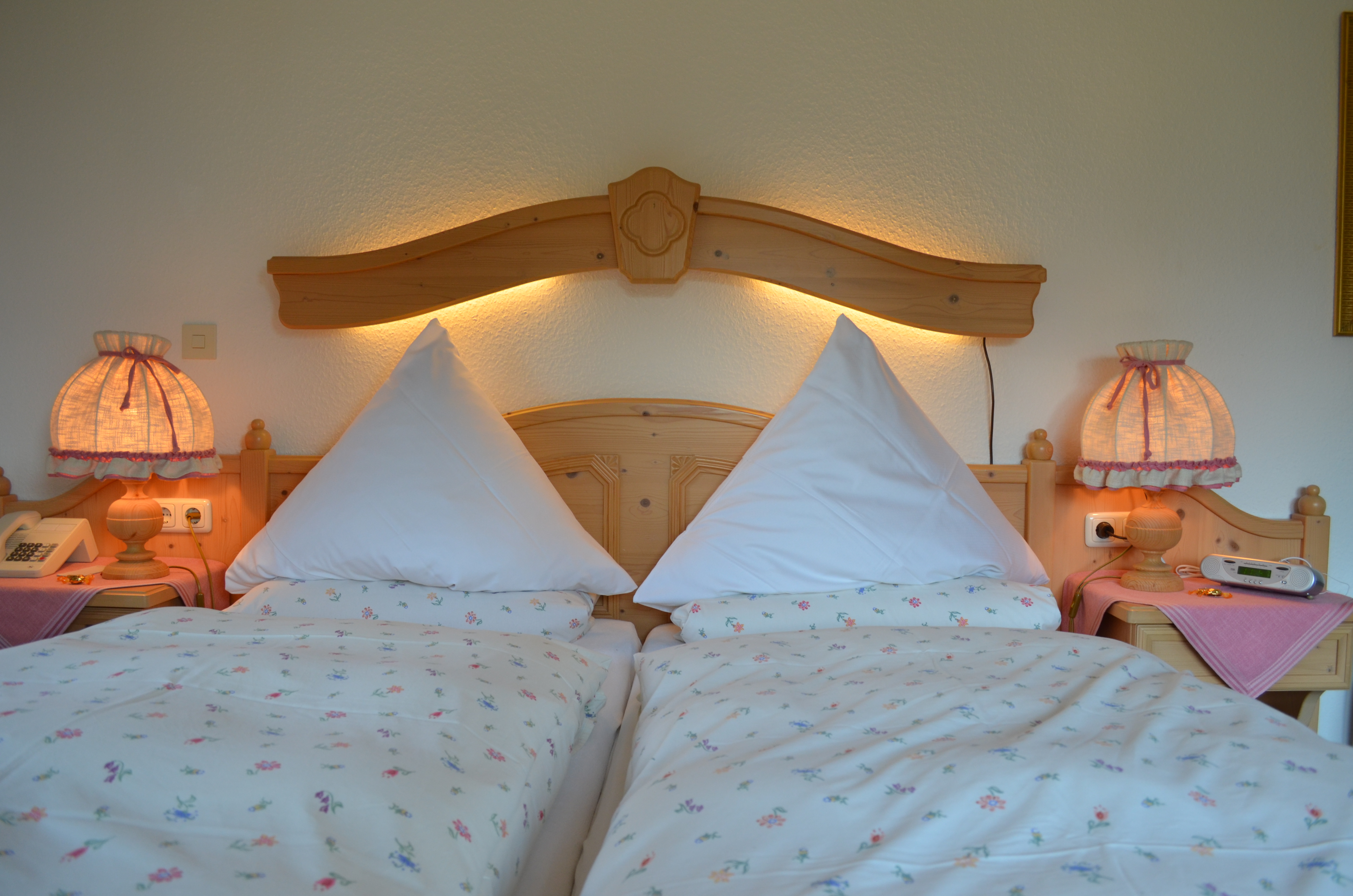 Pensionen - Bruckmühl (Landkreis Rosenheim) - Doppelzimmer mit Balkon - Hotel Pension Ostler