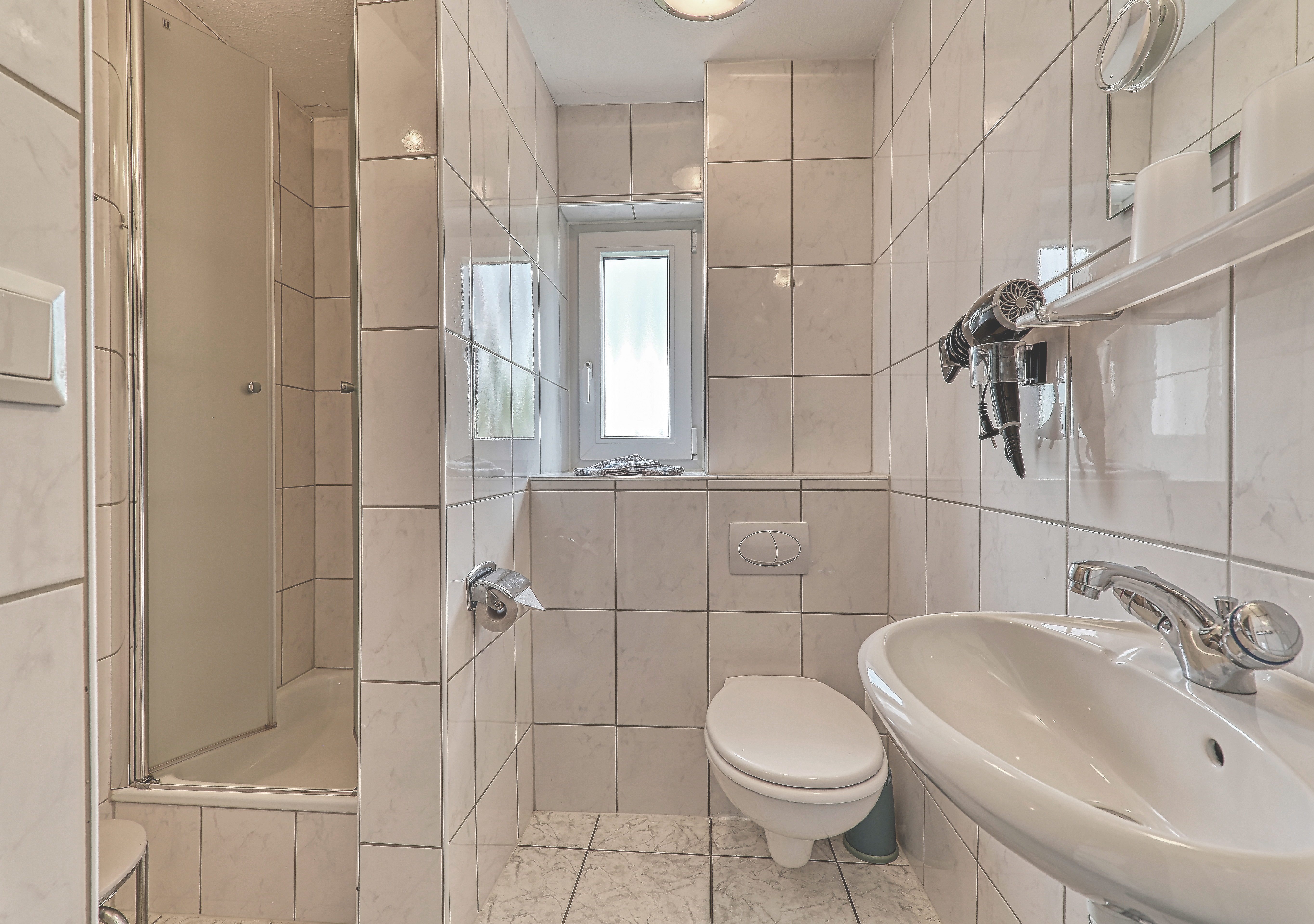 Frühstückspension: Doppelzimmer Bad - Pension Leutner