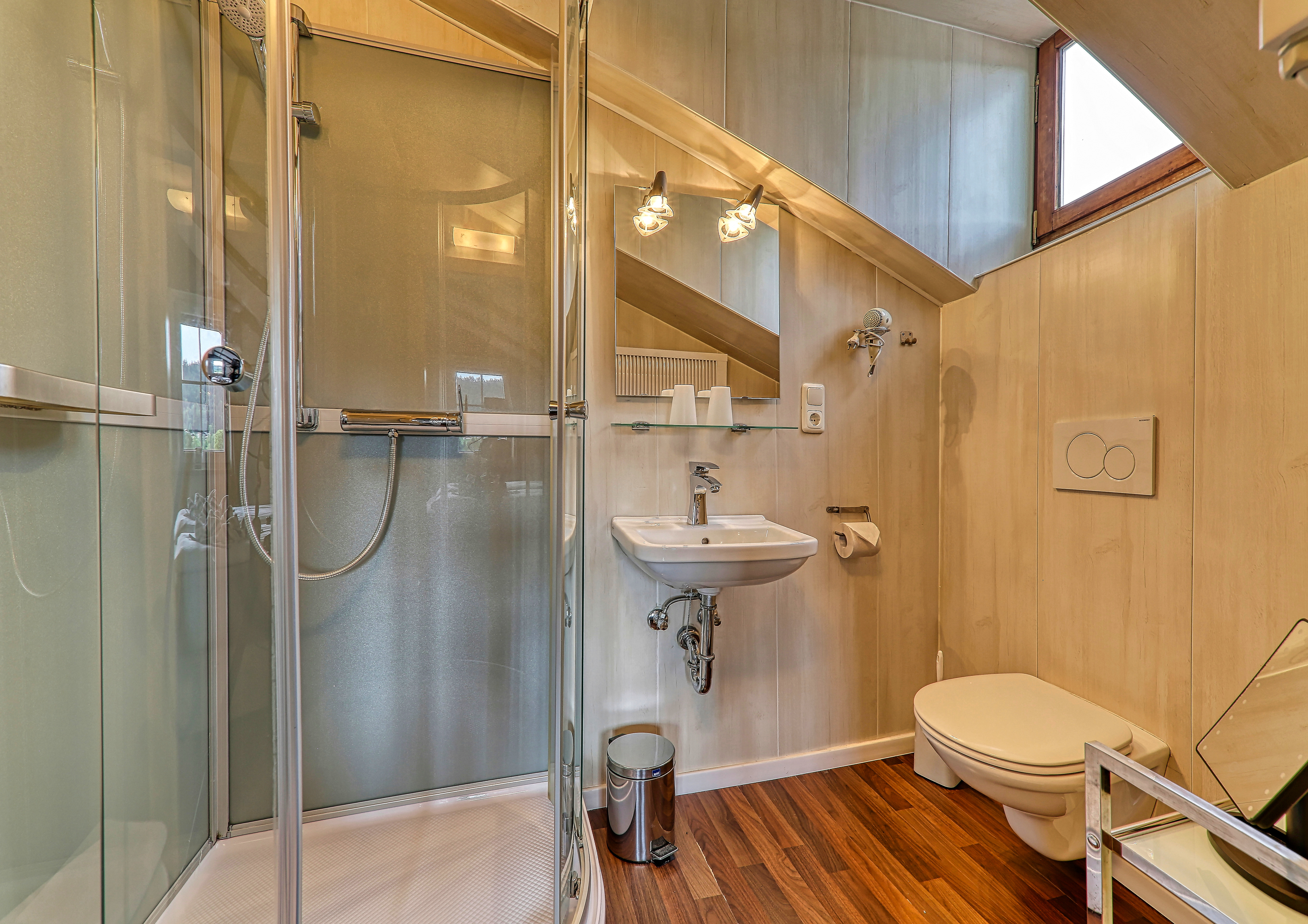 Frühstückspension: Komfort Doppelzimmer - Pension Leutner