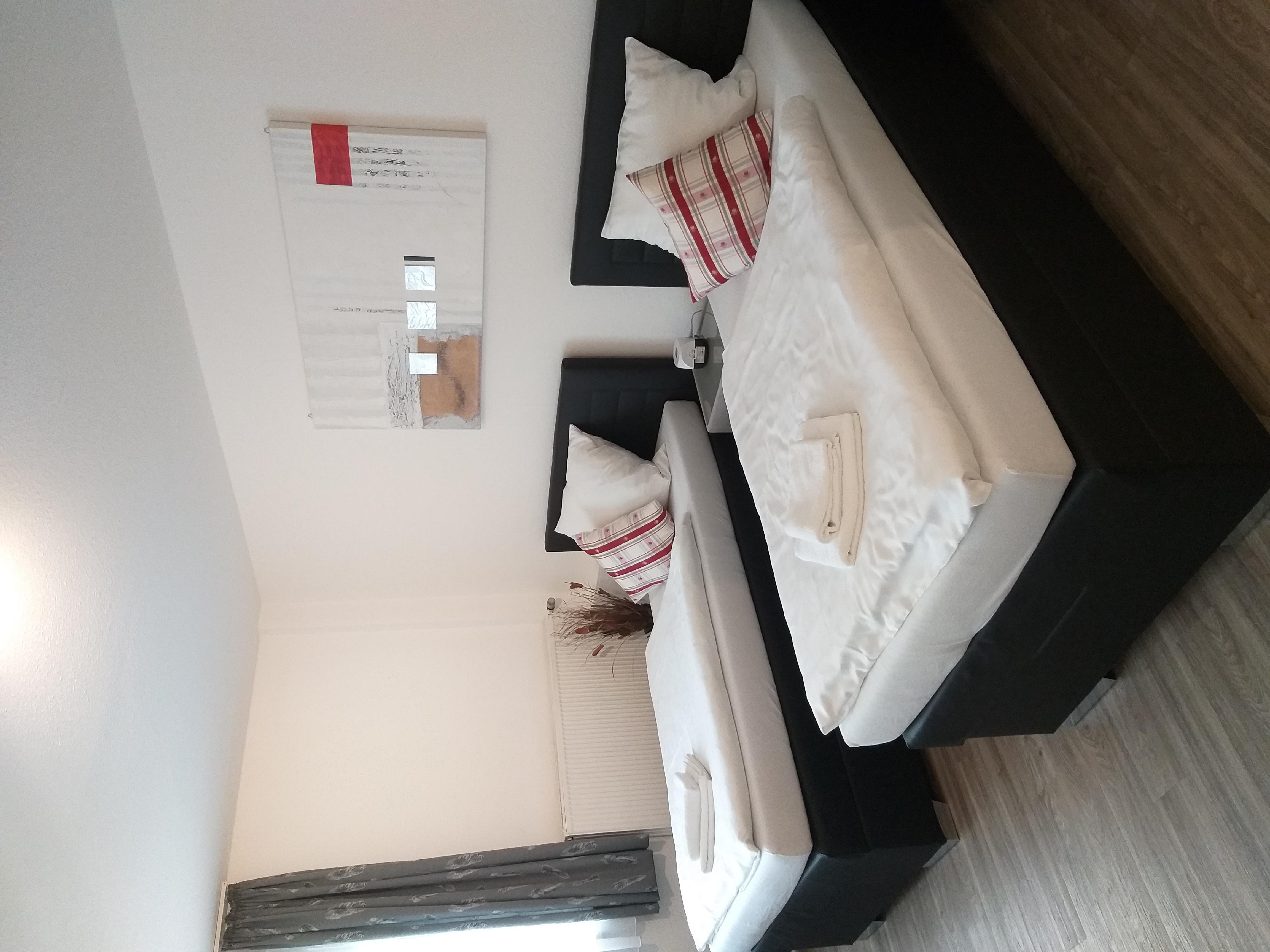 Pensionen - Parkplatz: kostenlos bei der Pension - Franken - Doppelzimmer - Gästehaus Estenfeld