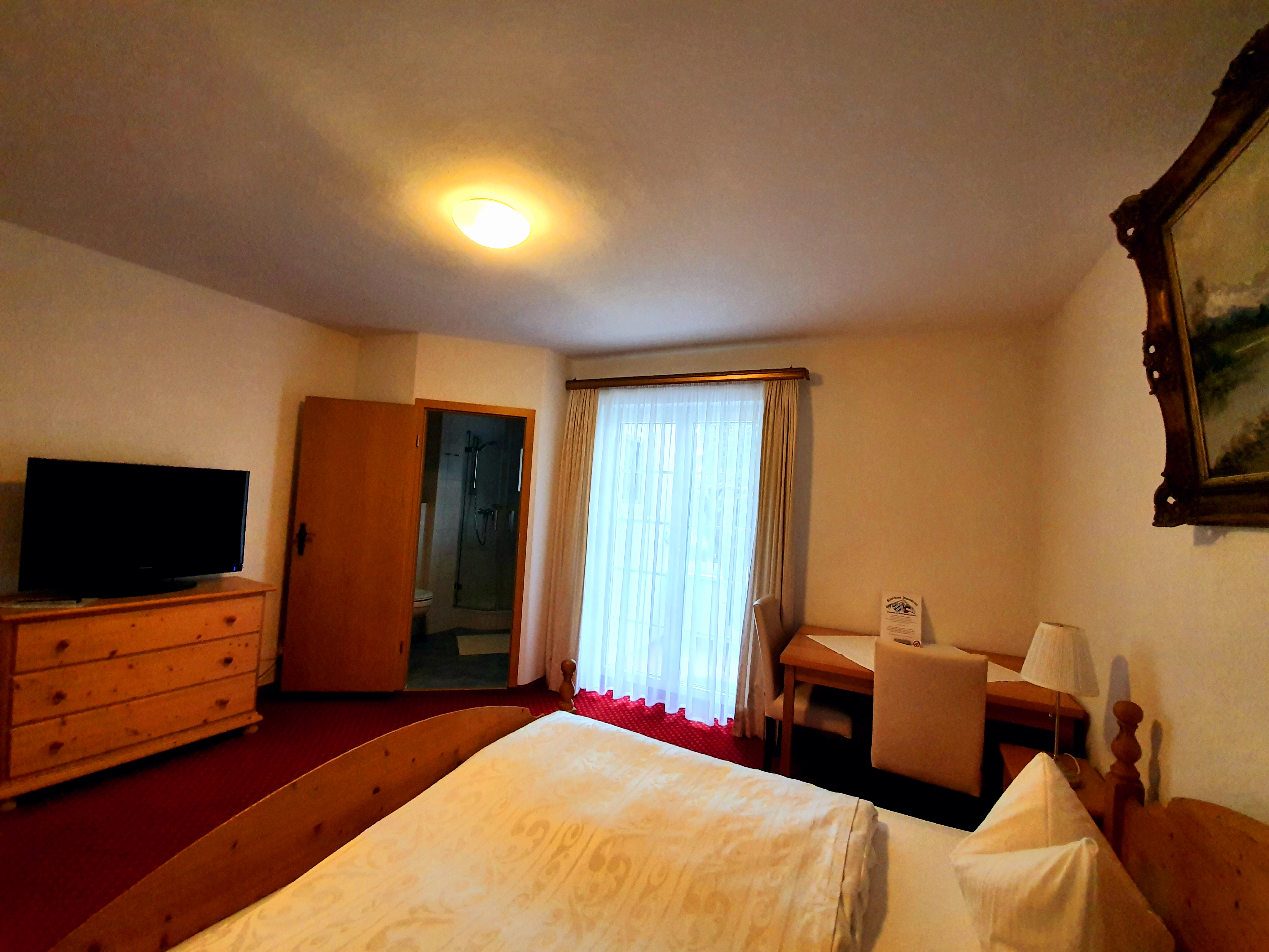 Pensionen - Parkplatz: kostenlos bei der Pension - Zugspitze - Doppelzimmer mit Balkon - Gästehaus Alpenkranz