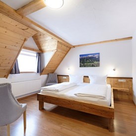 Frühstückspension: Kleines Doppelzimmer ohne Balkon - Hotel Garni Alpengruß