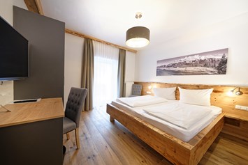 Frühstückspension: Kleines Doppelzimmer mit Balkon - Hotel Garni Alpengruß