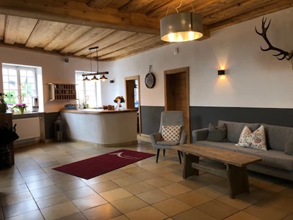 Pensionen - Parkplatz: kostenlos bei der Pension - Seefeld in Tirol - Rezeption - Hotel Garni Alpengruß
