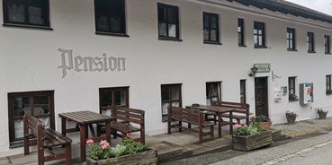 Pensionen - Ostbayern - Vorderansicht/Straßenansicht Pension - Pension Zur Nachtigall