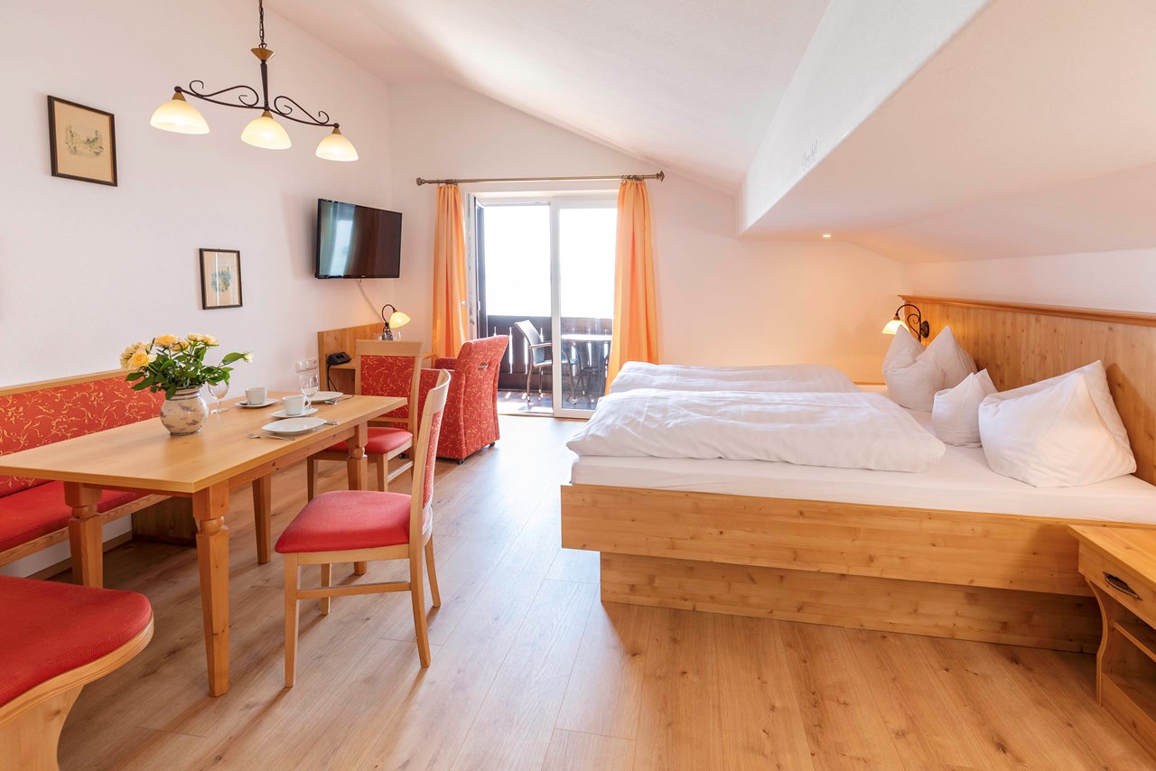 Gästehaus Grünäugl am See Zimmerkategorien Appartement mit Seeblick