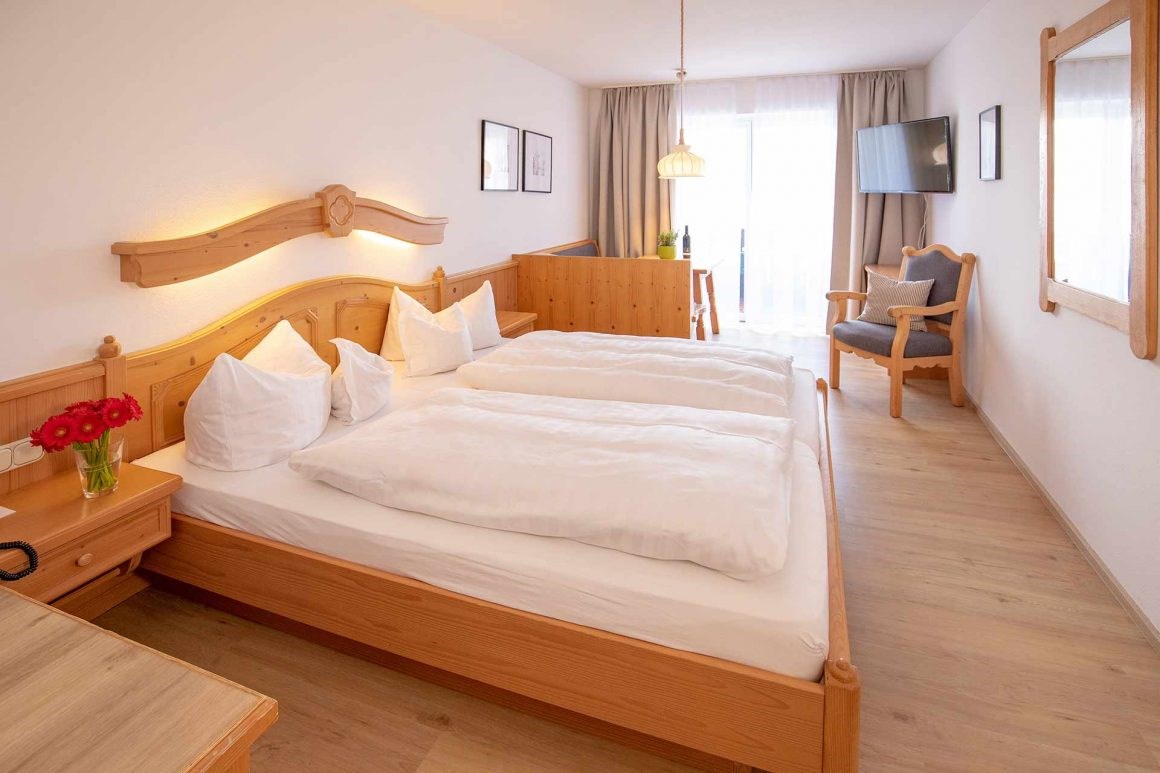Gästehaus Grünäugl am See Zimmerkategorien Appartement mit seitlichem Seeblick