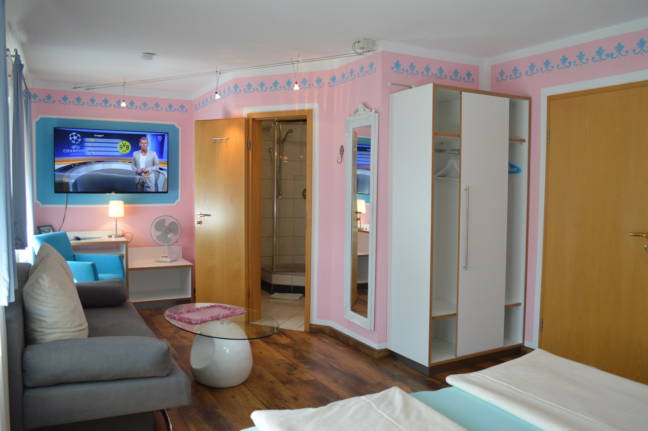Hotel Garni Pension Zur Krone Zimmerkategorien Komfort/ Familienzimmer