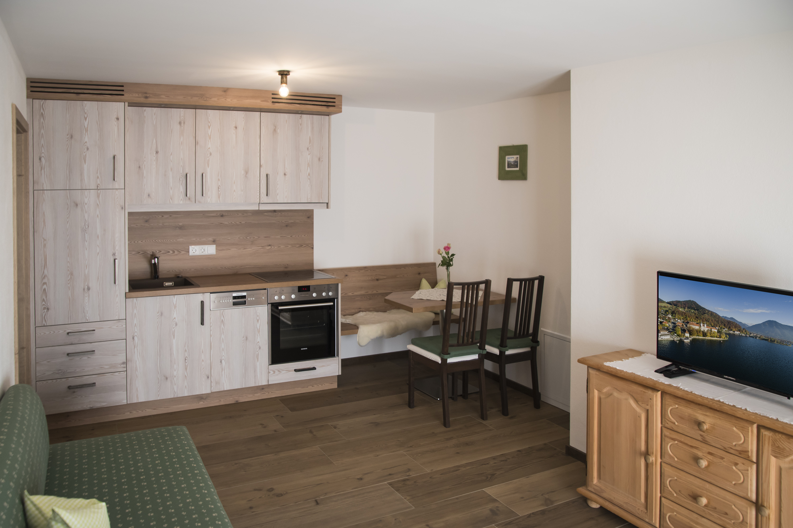 Gästehaus Becher Zimmerkategorien Ferienwohnung "Resi"