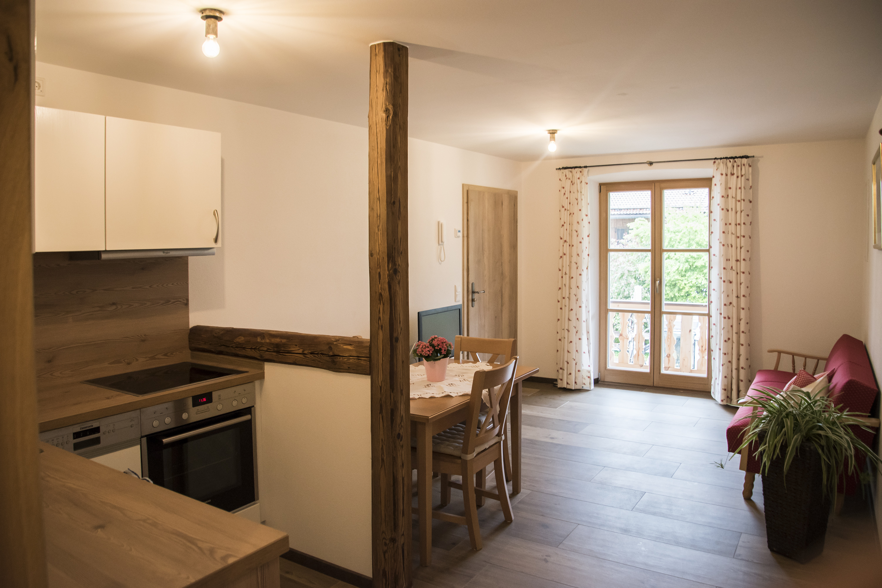 Gästehaus Becher Zimmerkategorien Ferienwohnung "Sepp"