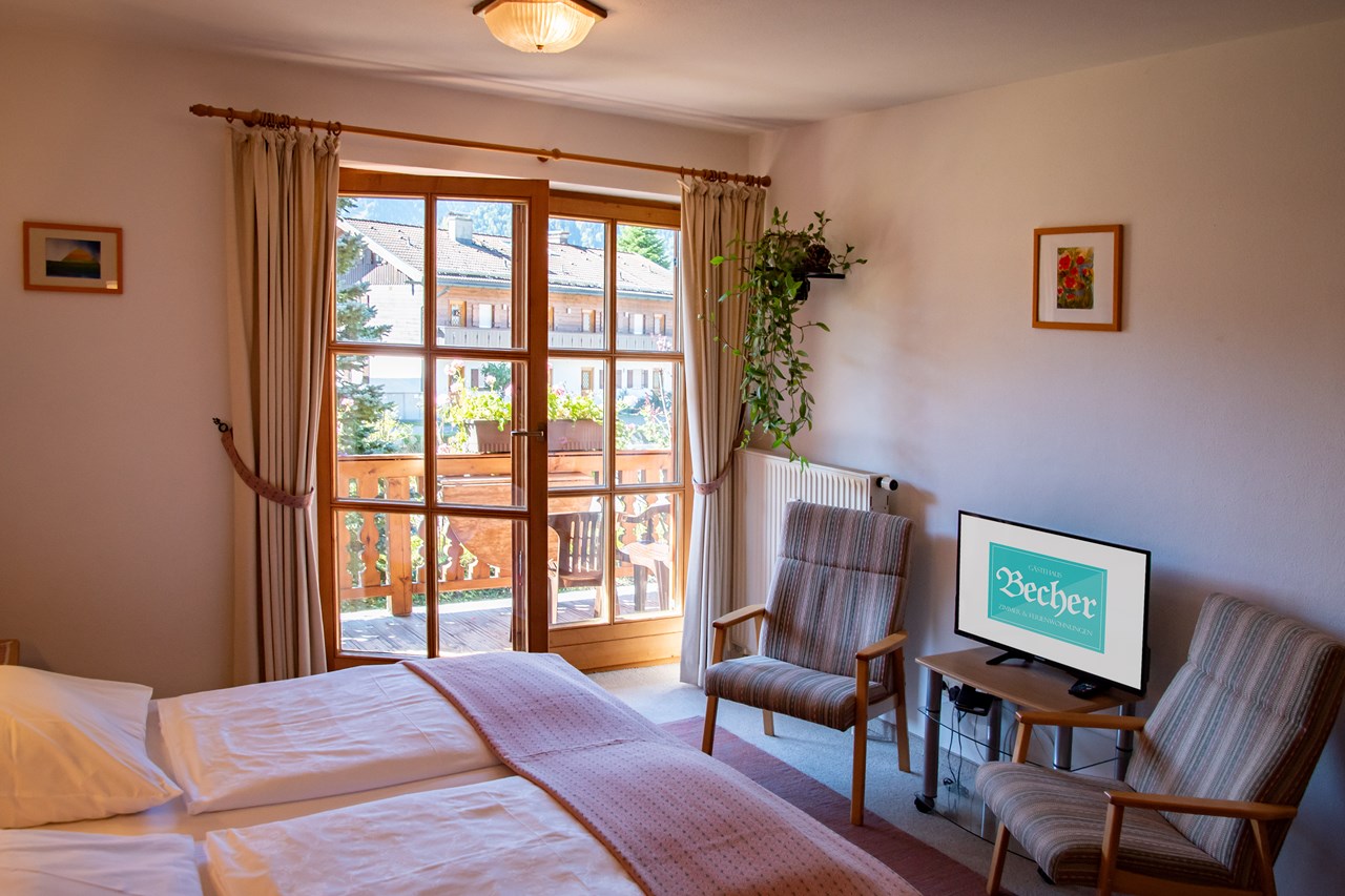 Gästehaus Becher Zimmerkategorien Ferienwohnung "Uschi" in Tegernsee-Süd
