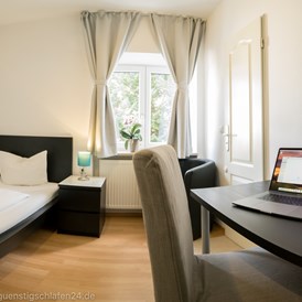 Frühstückspension: Einzelzimmer in der Rathochstr. 71 - guenstigschlafen24.de ... die günstige Alternative zum Hotel