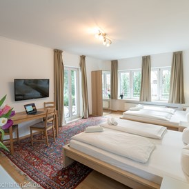 Frühstückspension: Vierbettzimmer in der Rathochstr. 71 - guenstigschlafen24.de ... die günstige Alternative zum Hotel