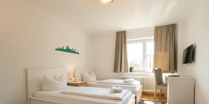 Pensionen - Restaurant - München - Zweibettzimmer in der Verdistr. 104 - guenstigschlafen24.de ... die günstige Alternative zum Hotel